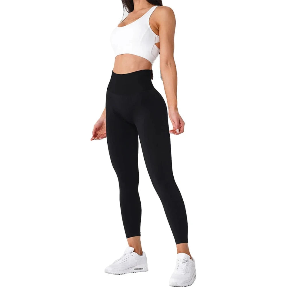 The high waisted gym leggings with tummy control.